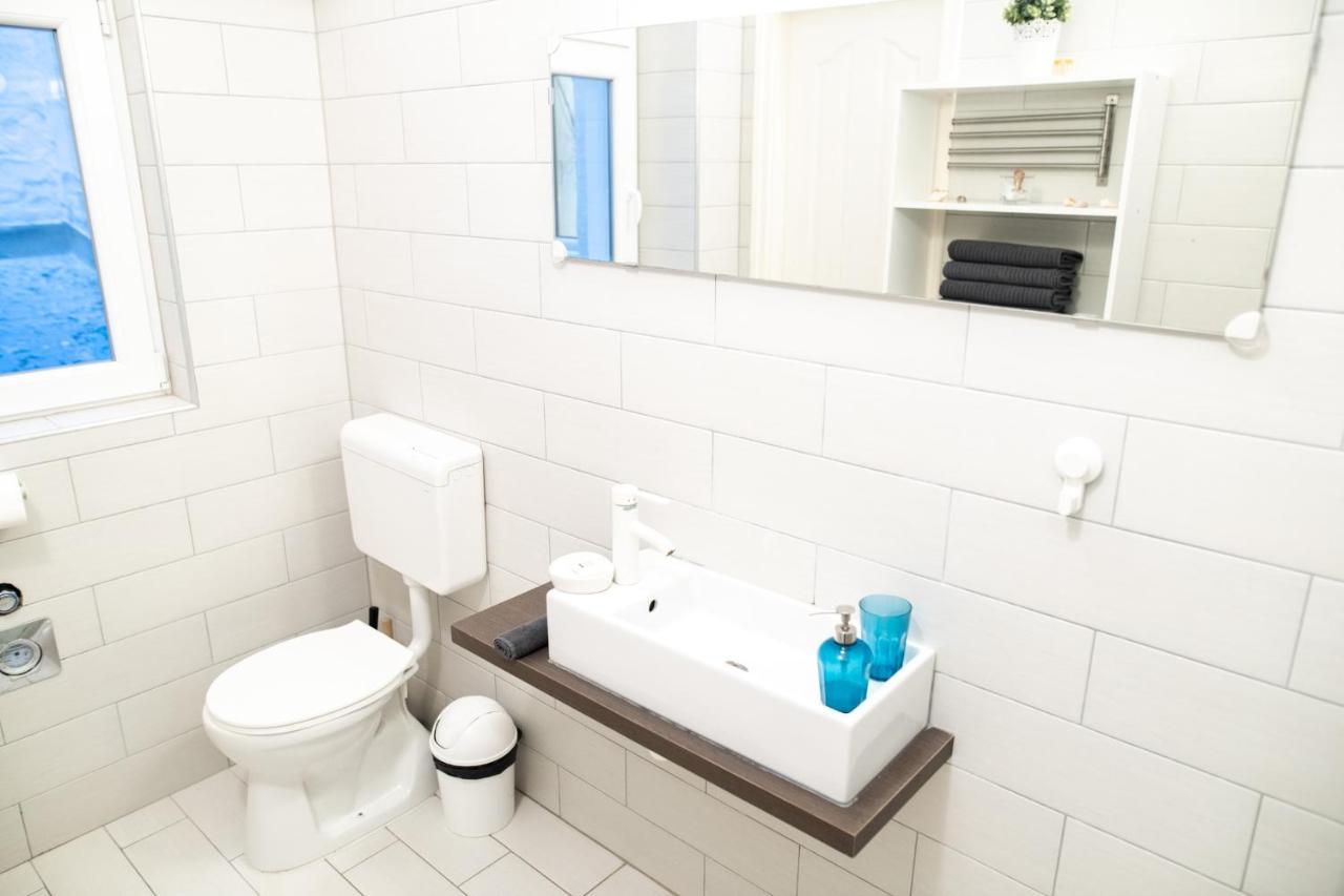 N28 Studio Apartment In Andrassy Boulevard. Budapest Exteriör bild